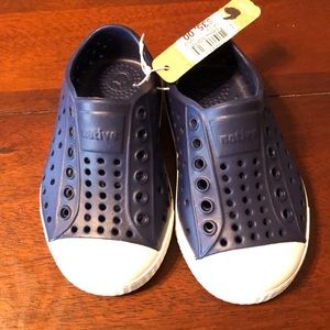Brand new - Native toddler size 6 shoes